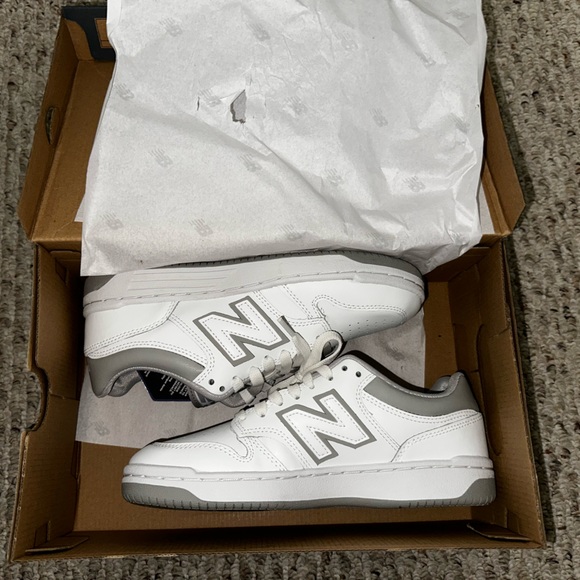 *NEVER WORN* NEW BALANCE 480 - White Grey (womens 7.5 US) - Picture 1 of 5